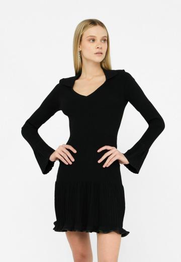 Вязаное платье