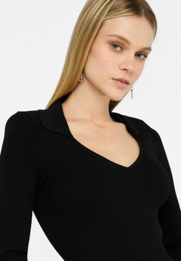 Вязаное платье