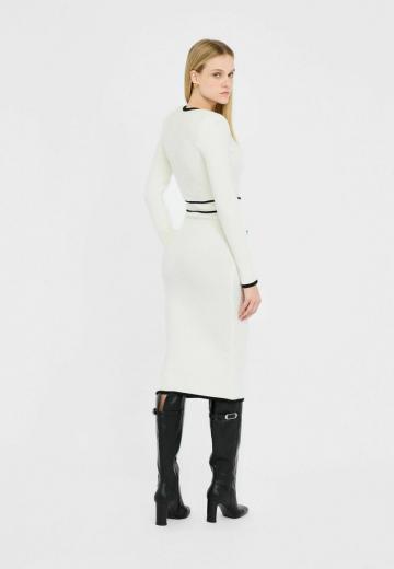 Платье футляр