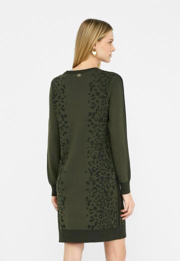 Платье футляр