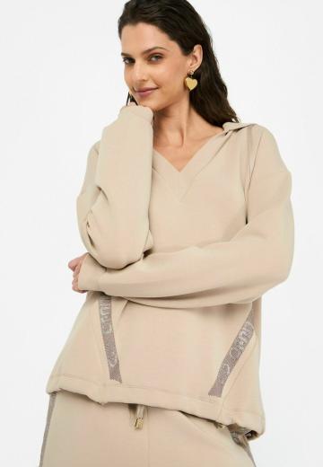 Пуловер с капюшоном