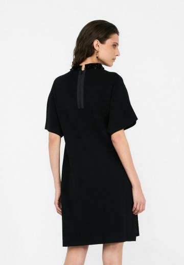 Вязаное платье