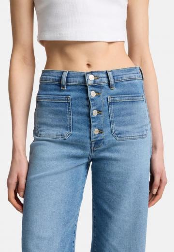 Короткие джинсы