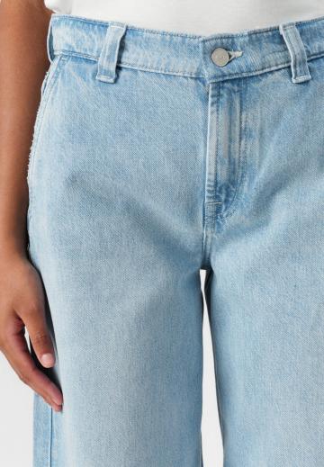 Клешеные джинсы