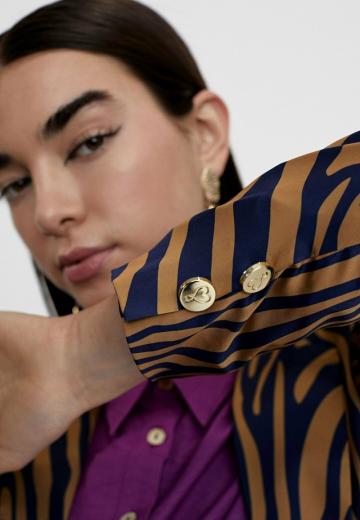 Длинный блейзер