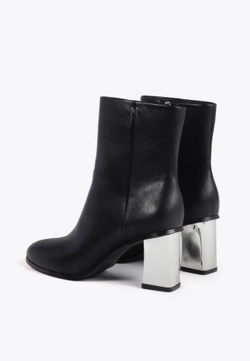 Полусапожки на высоком каблуке