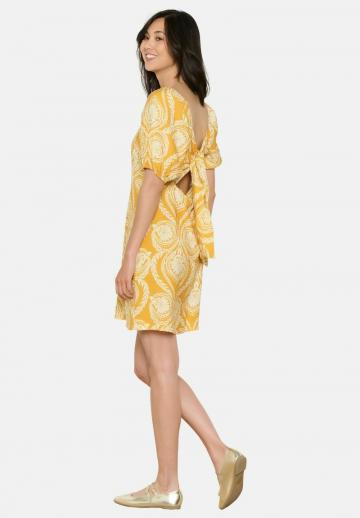 Короткое платье