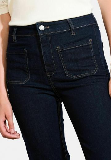 Клешеные брюки