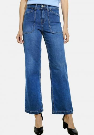 Клешеные джинсы