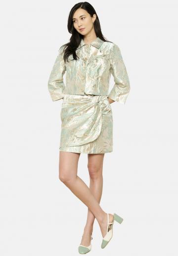 Короткая куртка