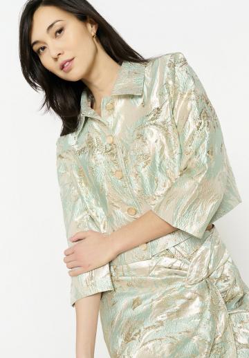 Короткая куртка