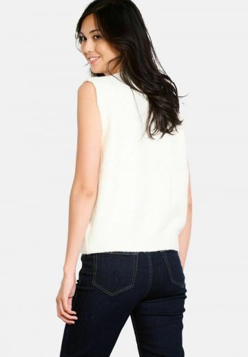 Вязаный жилет