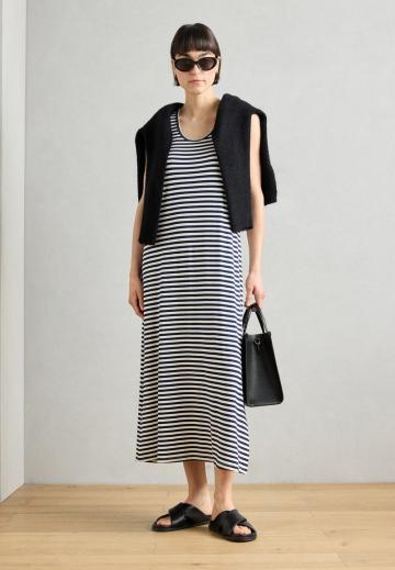 Пляжное платье