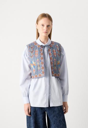 Короткая куртка