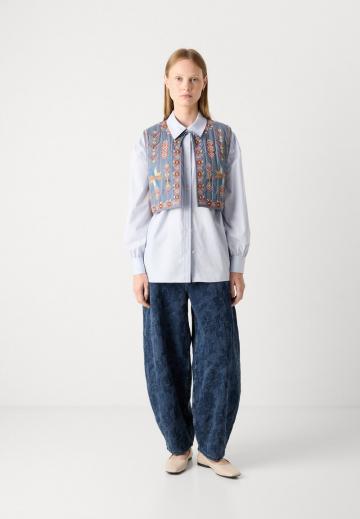 Короткая куртка