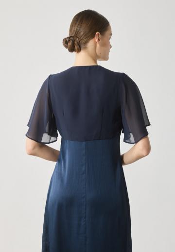 Короткий блейзер