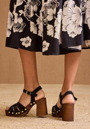 Босоножки на платформе