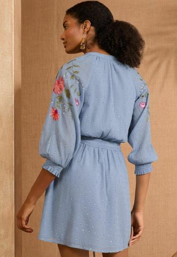 Короткое платье