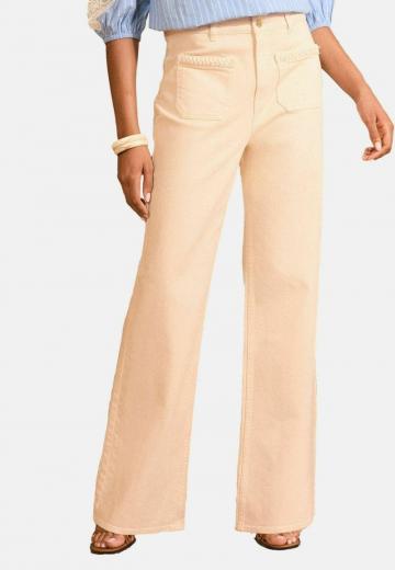 Клешеные джинсы