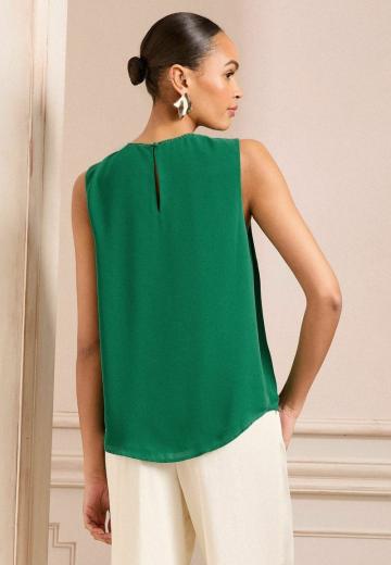 Блузка без рукавов