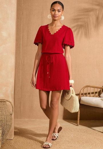 Короткое платье