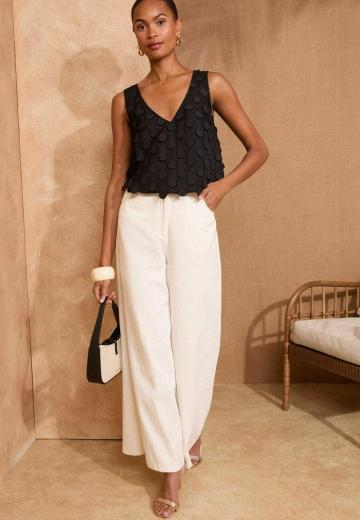 Блузка без рукавов