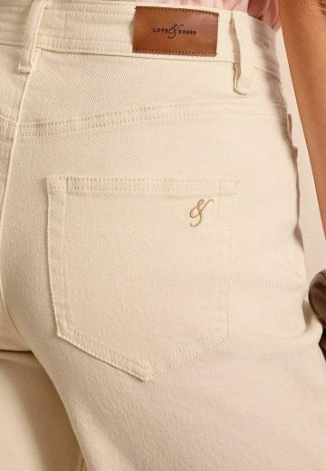 Короткие джинсы