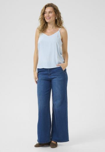 Топ на бретельках