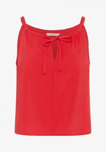 Топ на бретельках