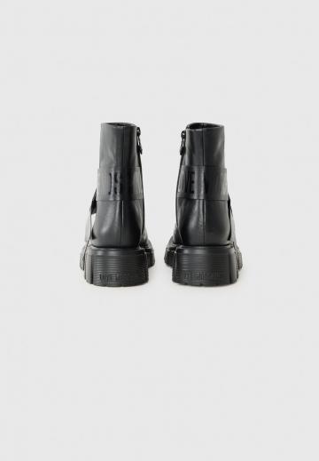 Полусапожки на платформе