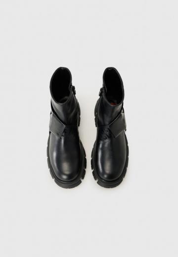 Полусапожки на платформе