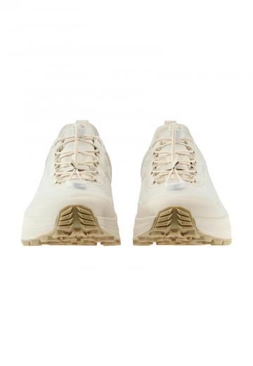 Беговые кроссовки