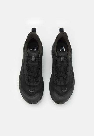 Беговые кроссовки