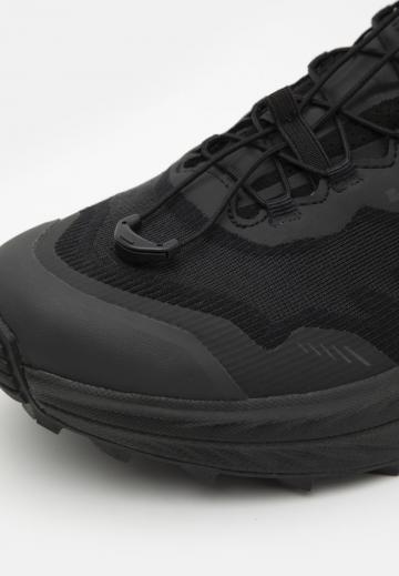 Беговые кроссовки