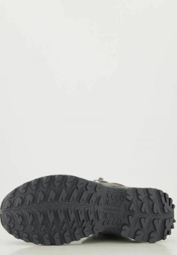 Походные ботинки