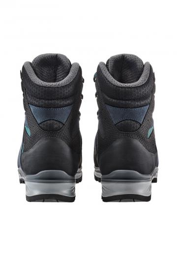 Походные ботинки