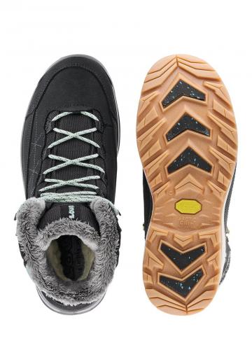 Спортивные сапоги