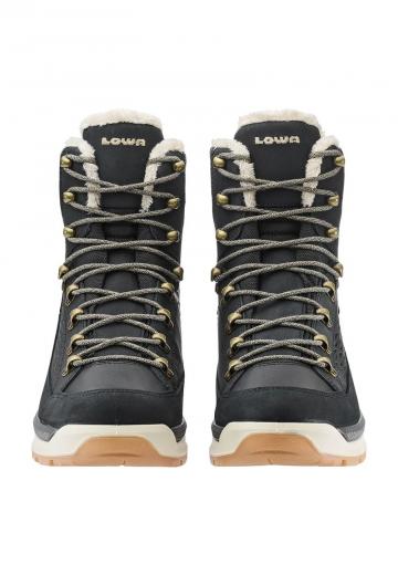 Спортивные сапоги