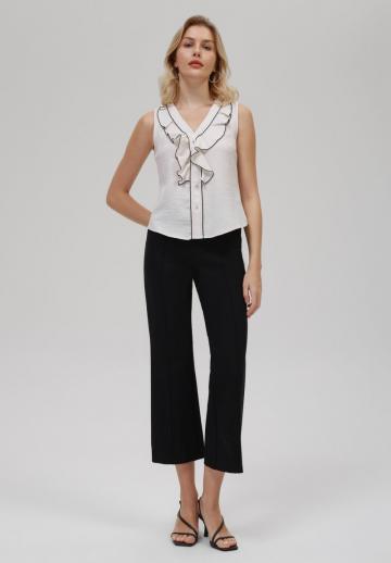 Блузка без рукавов