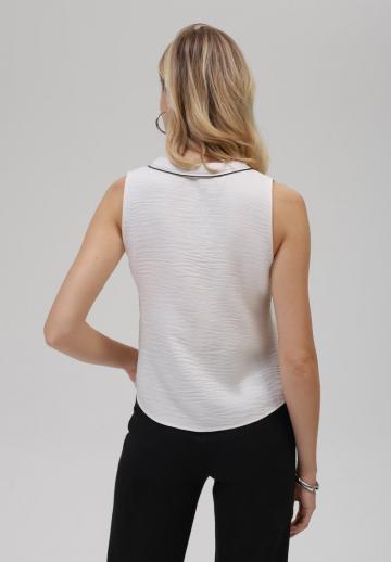 Блузка без рукавов