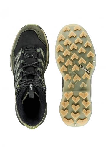 Походные ботинки