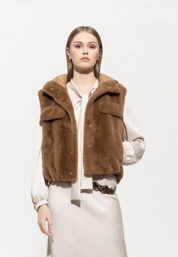 Пуховой жилет