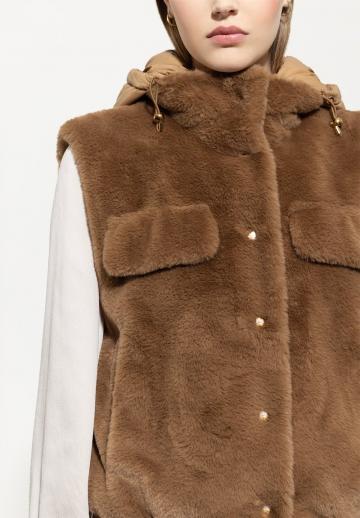 Пуховой жилет