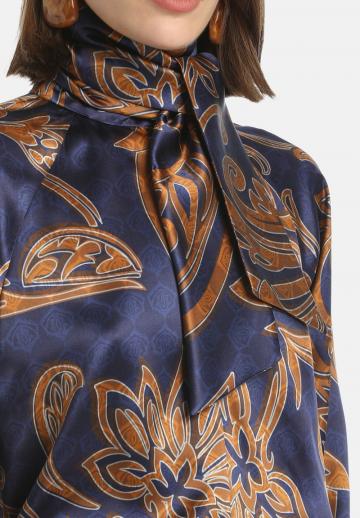 Шелковая блузка