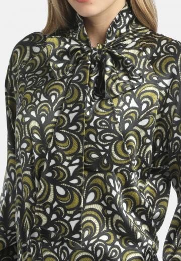 Шелковая блузка