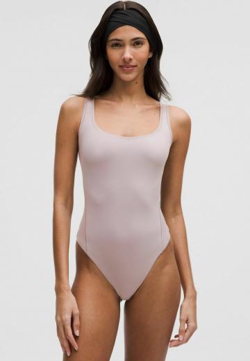 Спортивный топ