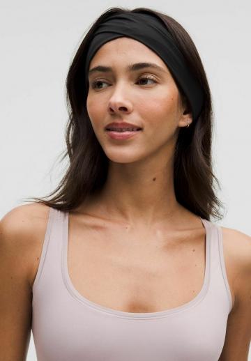 Спортивный топ