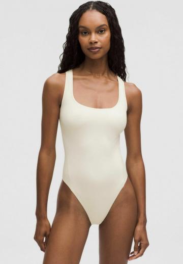 Спортивный топ