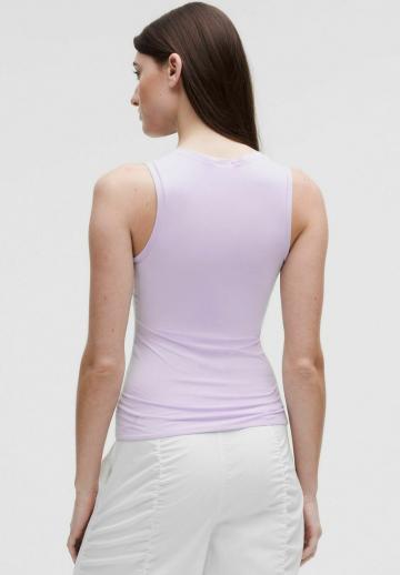 Спортивный топ