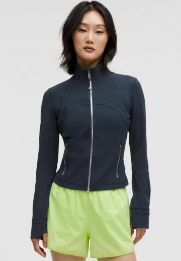 Спортивная куртка